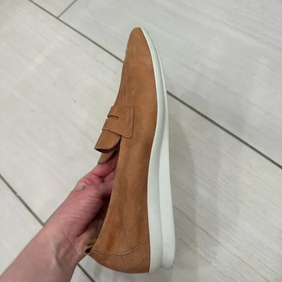 Arche Women’s Tan Loafers - Picture 10 of 11